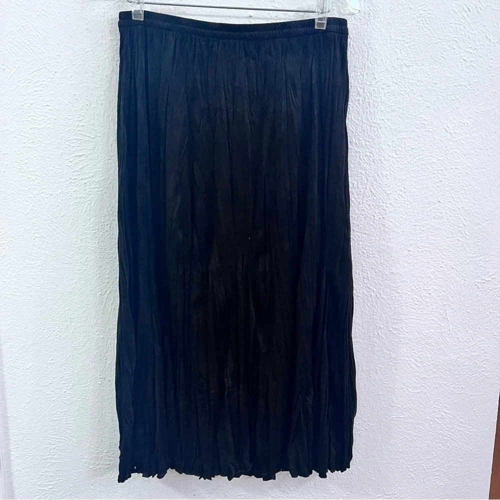 Soft Surroundings black velvet pleated maxi skirt